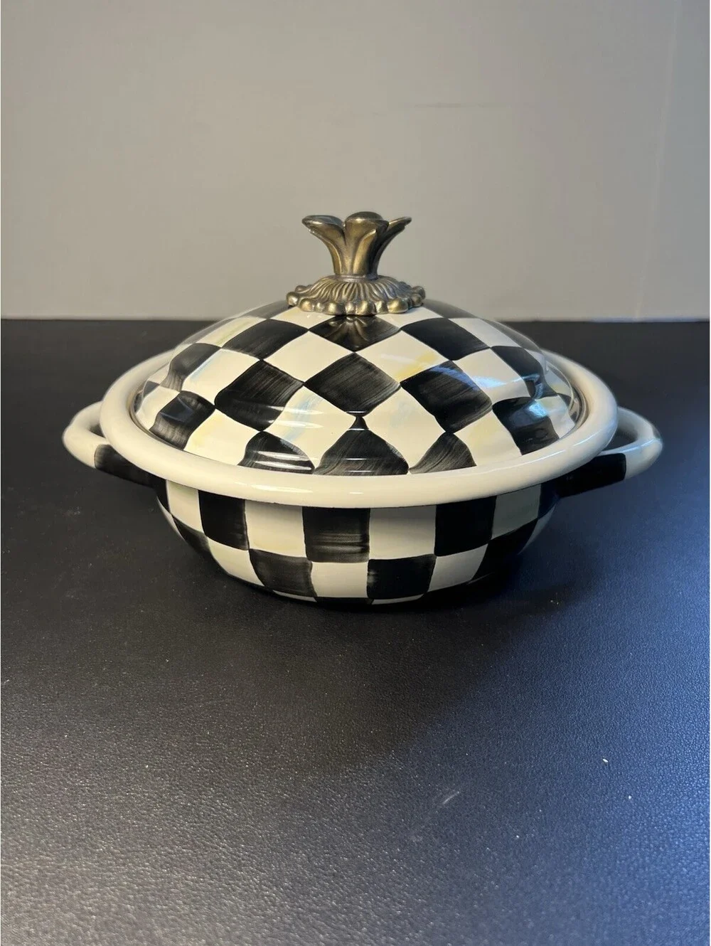 NIB MacKenzie-Childs 2000s Casserole Courtly Check Enamel Black White, 8.5x5.5